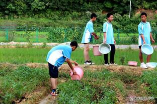 勇士官方：佩顿二世恢复轻微个人训练 将在一周后再次接受评估